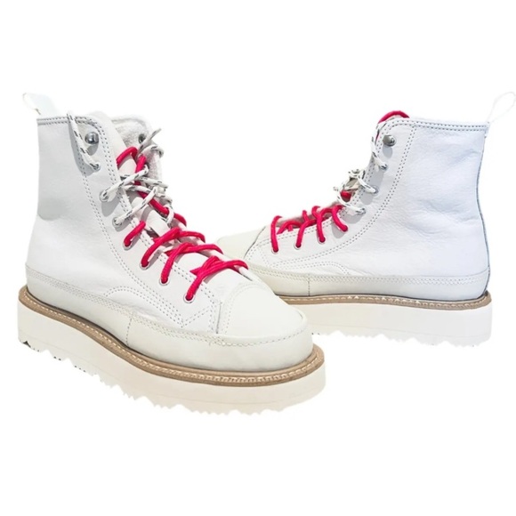 Converse Chuck Taylor All Terrain Leather Boots- NWOT Unisex Size W10M8.5 - Picture 1 of 10